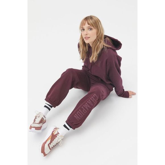 Urban Outfitters x Champion UO Exclusive Reverse Weave Hoodie & Jogger Pant Set - Picture 1 of 15
